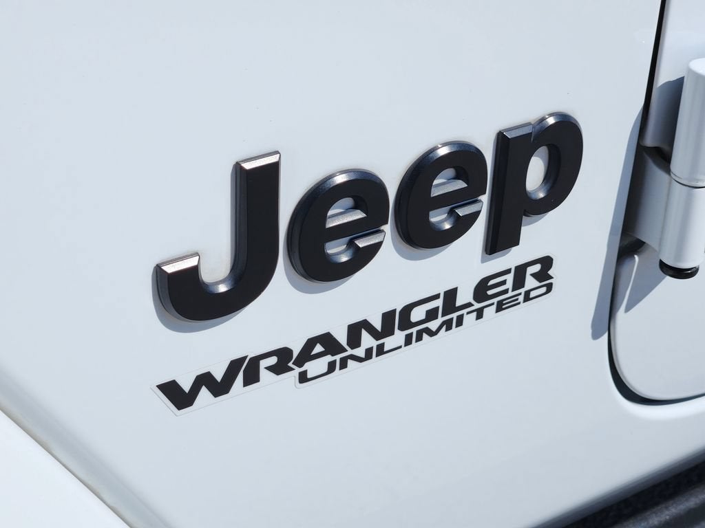 2021 Jeep Wrangler Unlimited Sahara Altitude