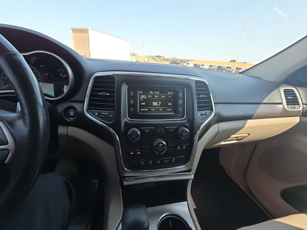 2017 Jeep Grand Cherokee Laredo