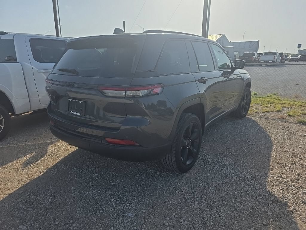 2023 Jeep Grand Cherokee Altitude