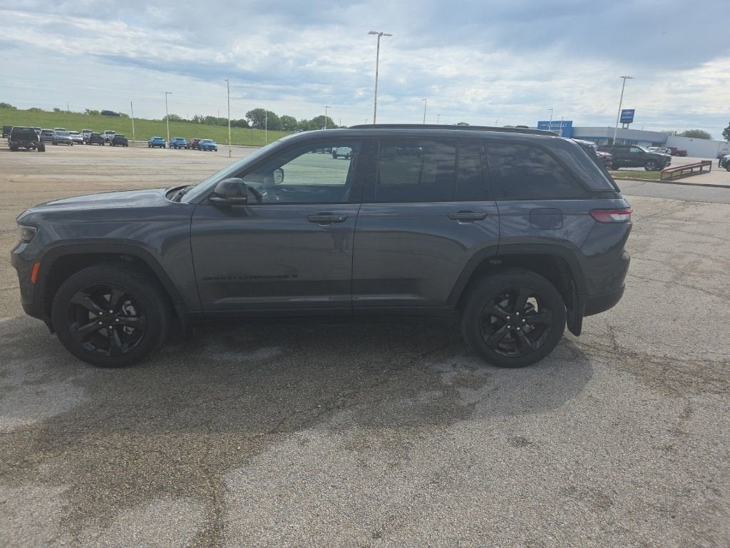 2023 Jeep Grand Cherokee Altitude