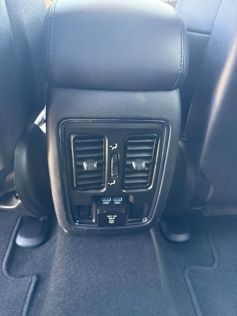 2022 Jeep Grand Cherokee Altitude