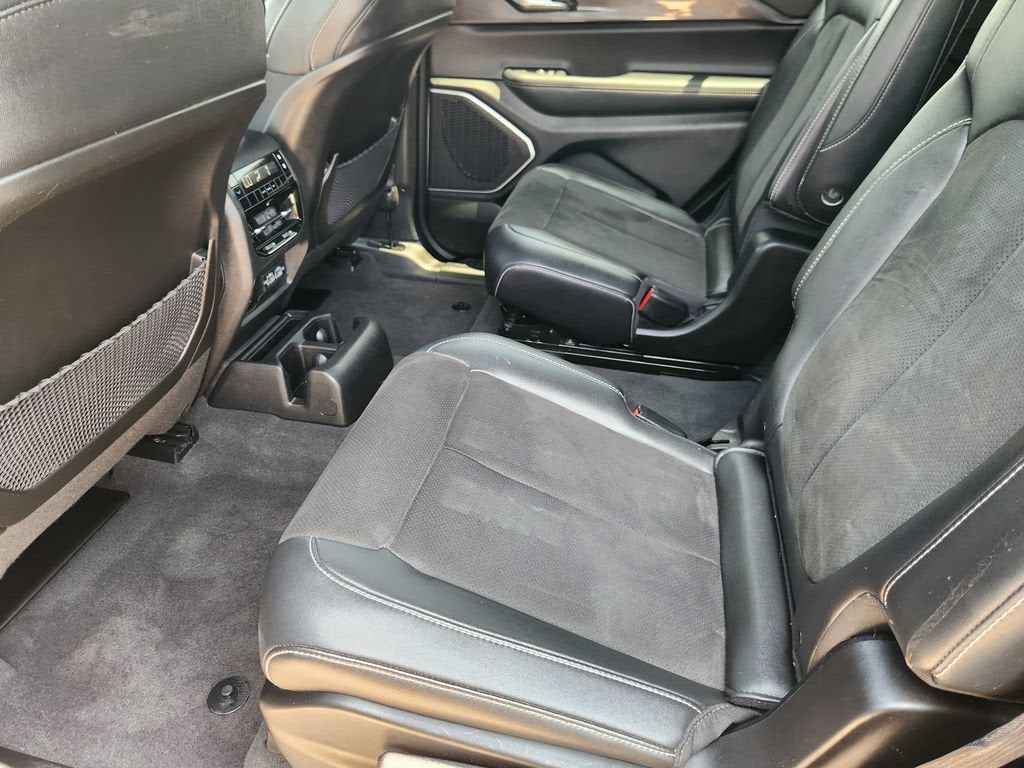 2022 Jeep Grand Cherokee L Altitude