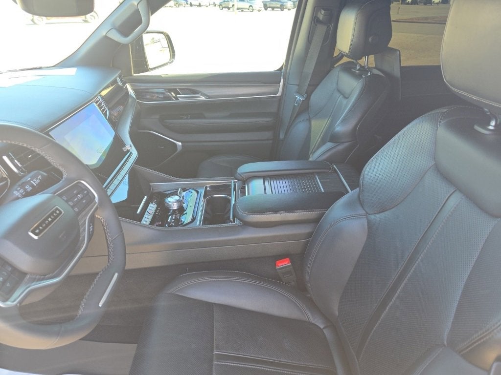 2023 Jeep Wagoneer Series III