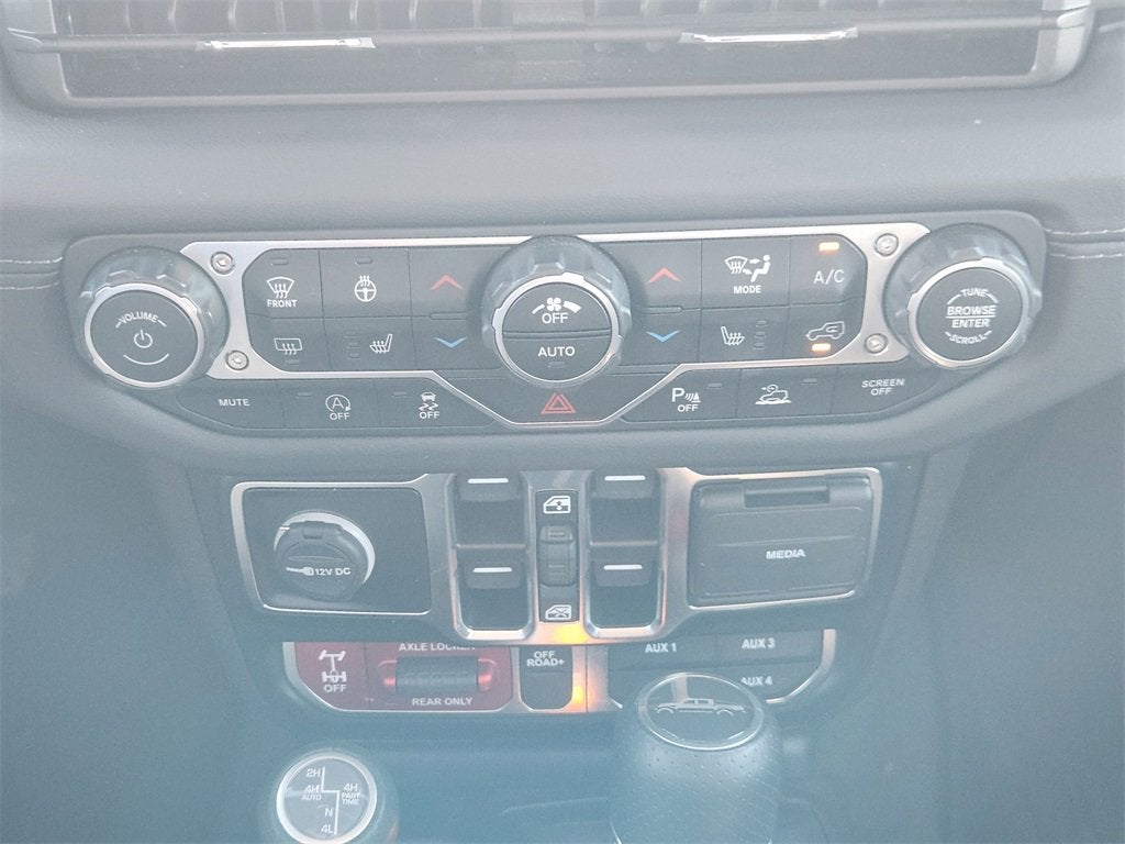 2024 Jeep Gladiator Mojave X