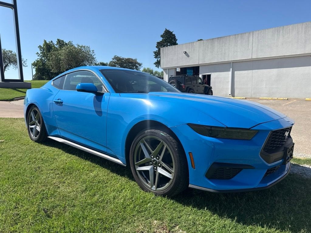 2025 Ford Mustang EcoBoost