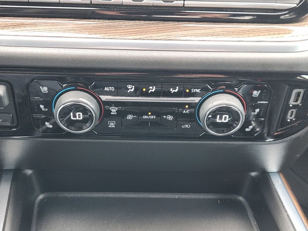 2024 Chevrolet Silverado 3500 HD High Country DRW