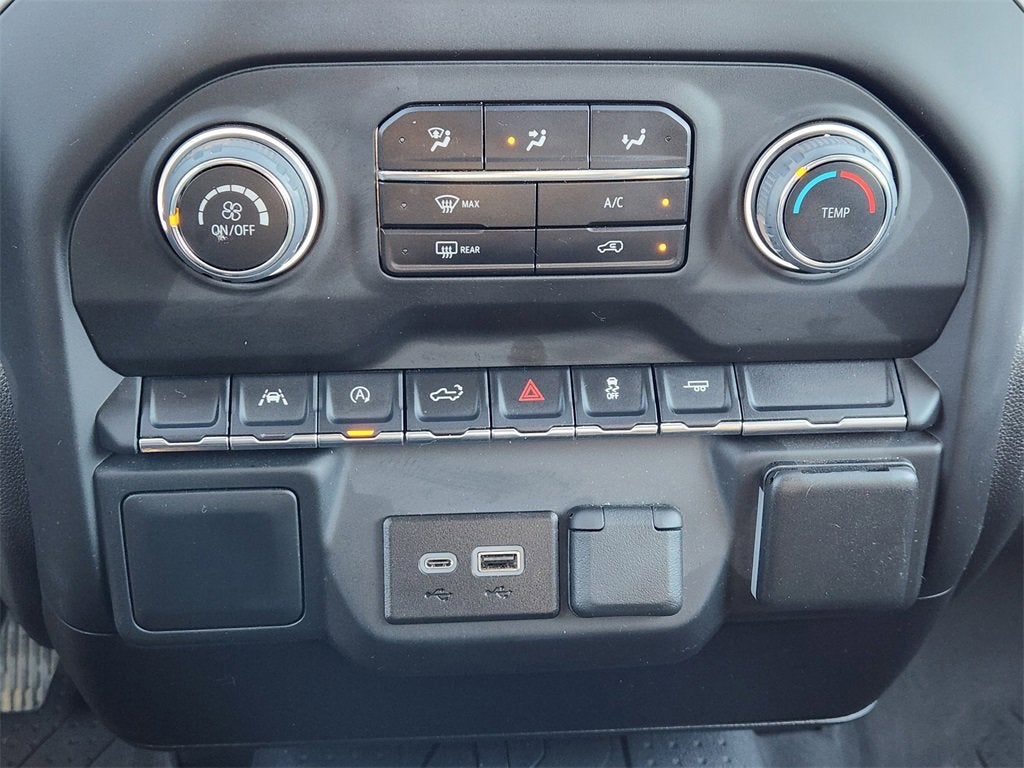 2024 Chevrolet Silverado 1500 Custom