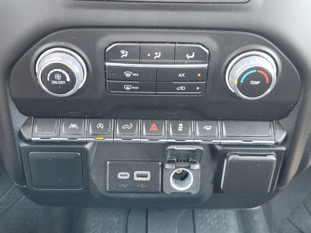 2023 Chevrolet Silverado 1500 Custom