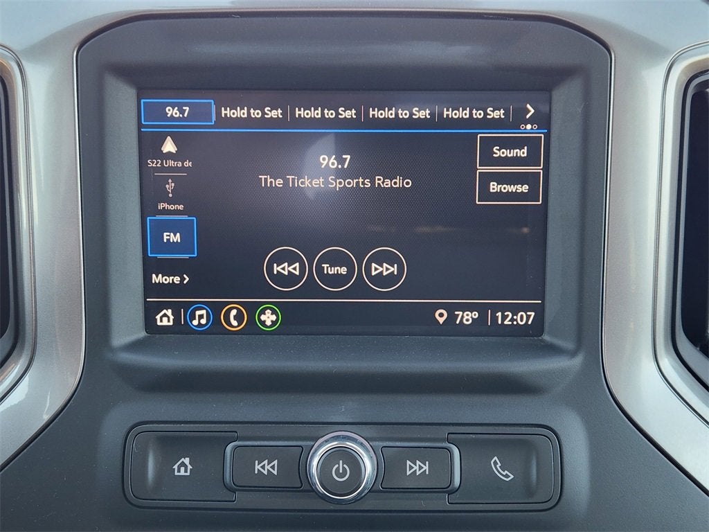 2024 Chevrolet Silverado 1500 Custom