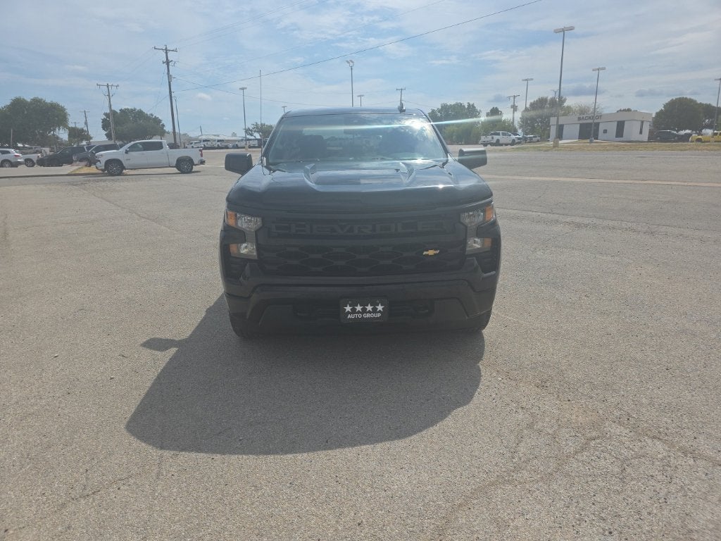 2022 Chevrolet Silverado 1500 Custom