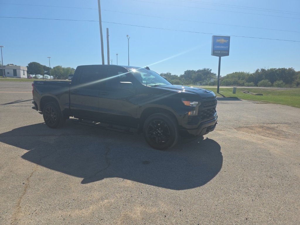 2023 Chevrolet Silverado 1500 Custom