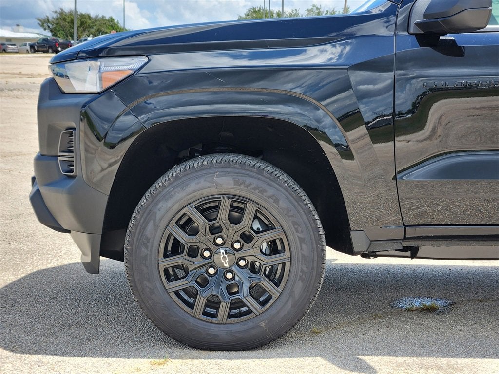 2025 Chevrolet Colorado WT/LT