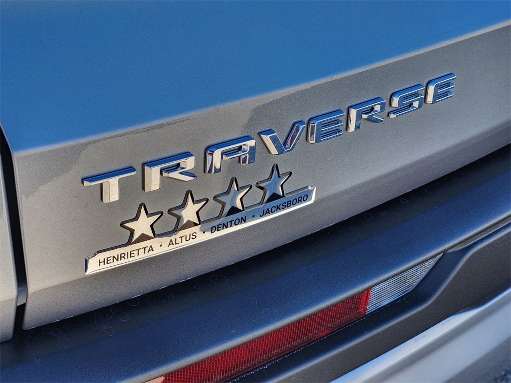 2026 Chevrolet Traverse LT