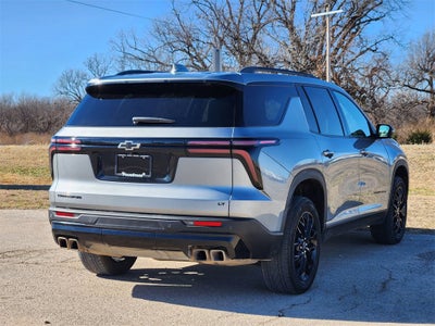 2024 Chevrolet Traverse LT