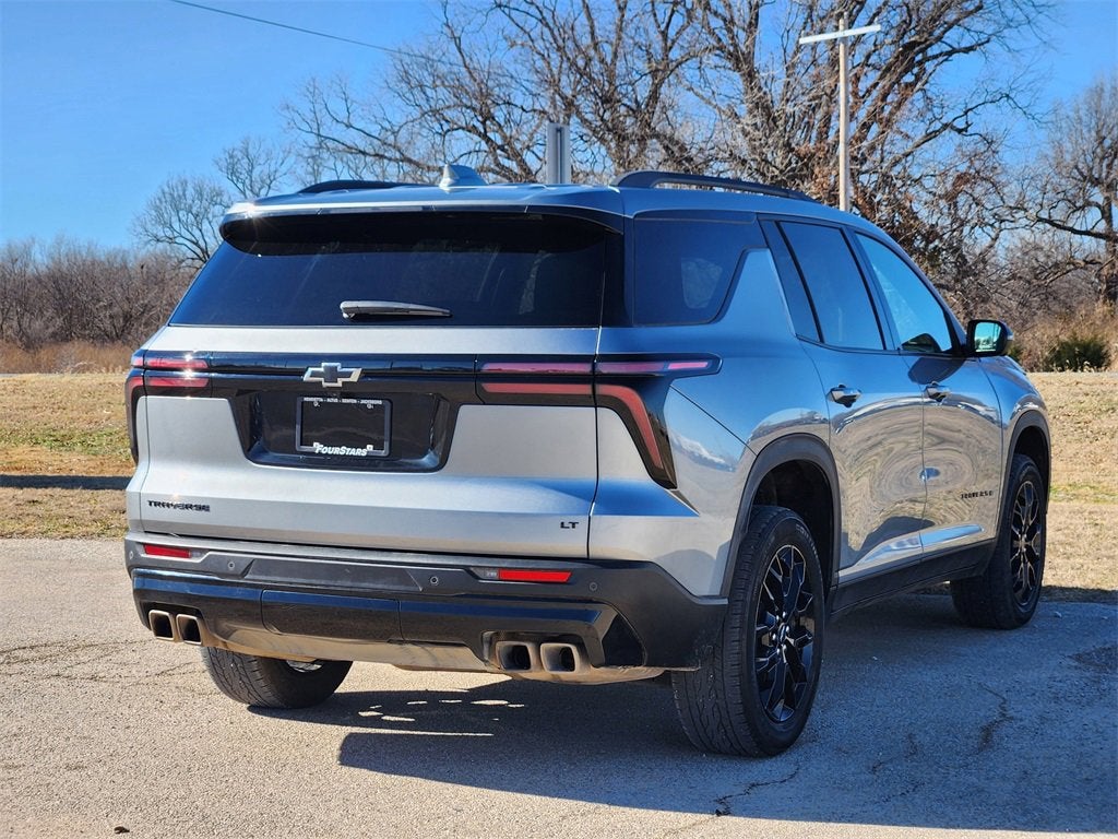 2024 Chevrolet Traverse LT