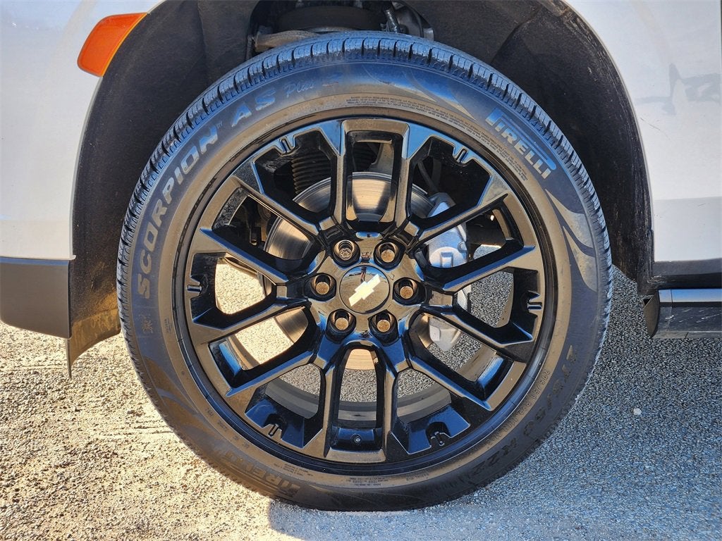 2023 Chevrolet Suburban High Country