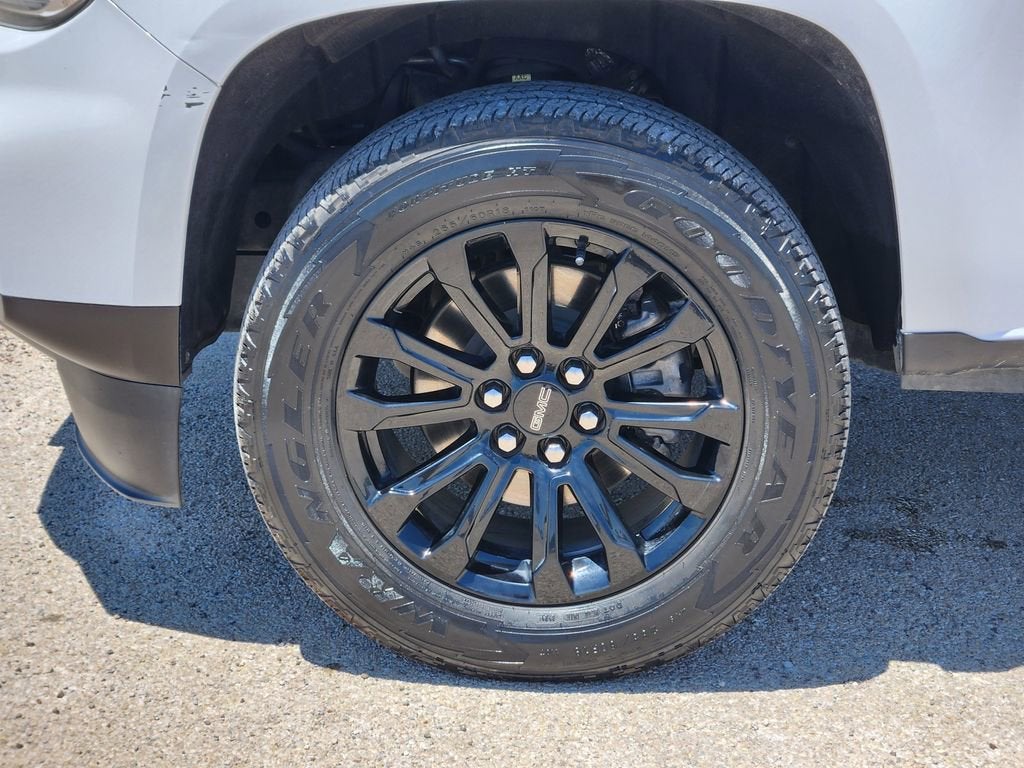 2022 GMC Canyon Elevation Standard
