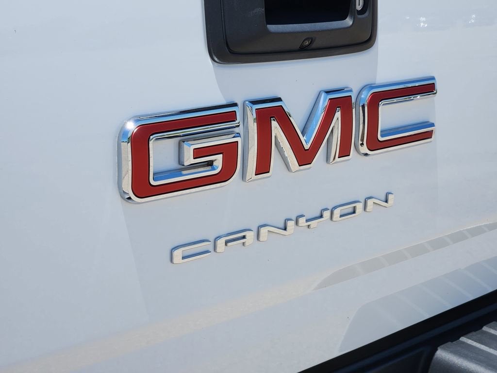 2022 GMC Canyon Elevation Standard