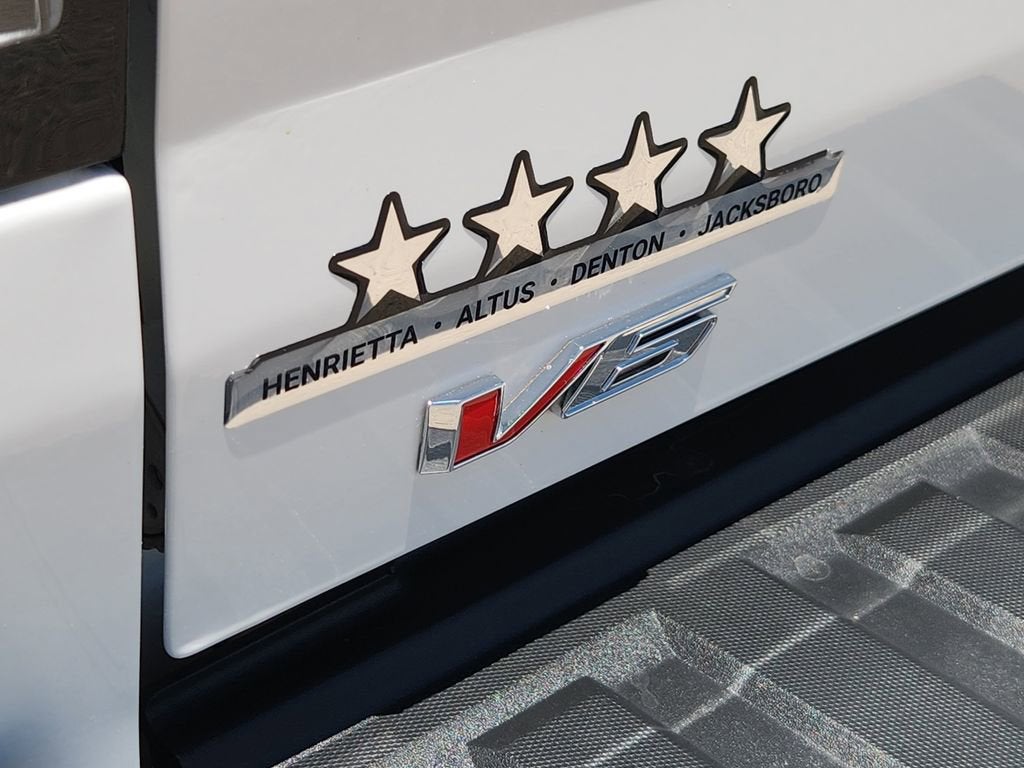 2022 GMC Canyon Elevation Standard