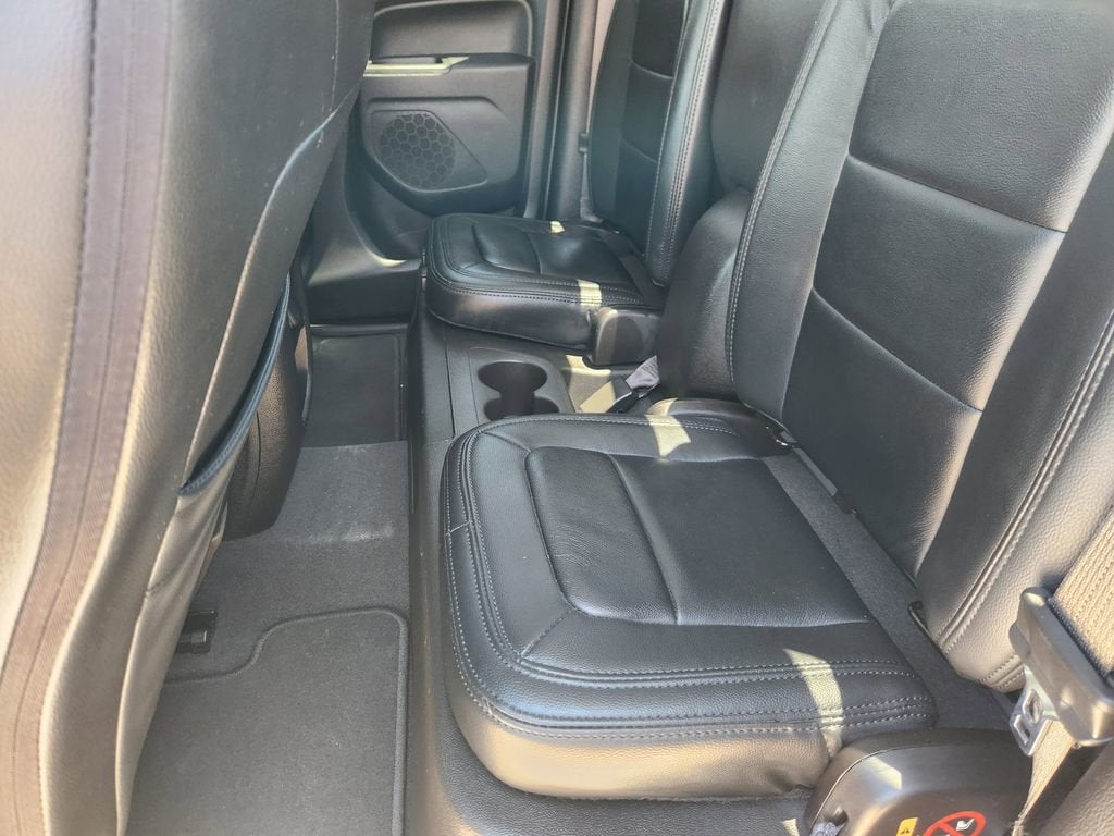 2022 GMC Canyon Elevation Standard