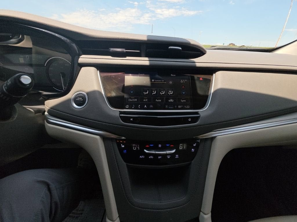 2022 Cadillac XT5 Premium Luxury