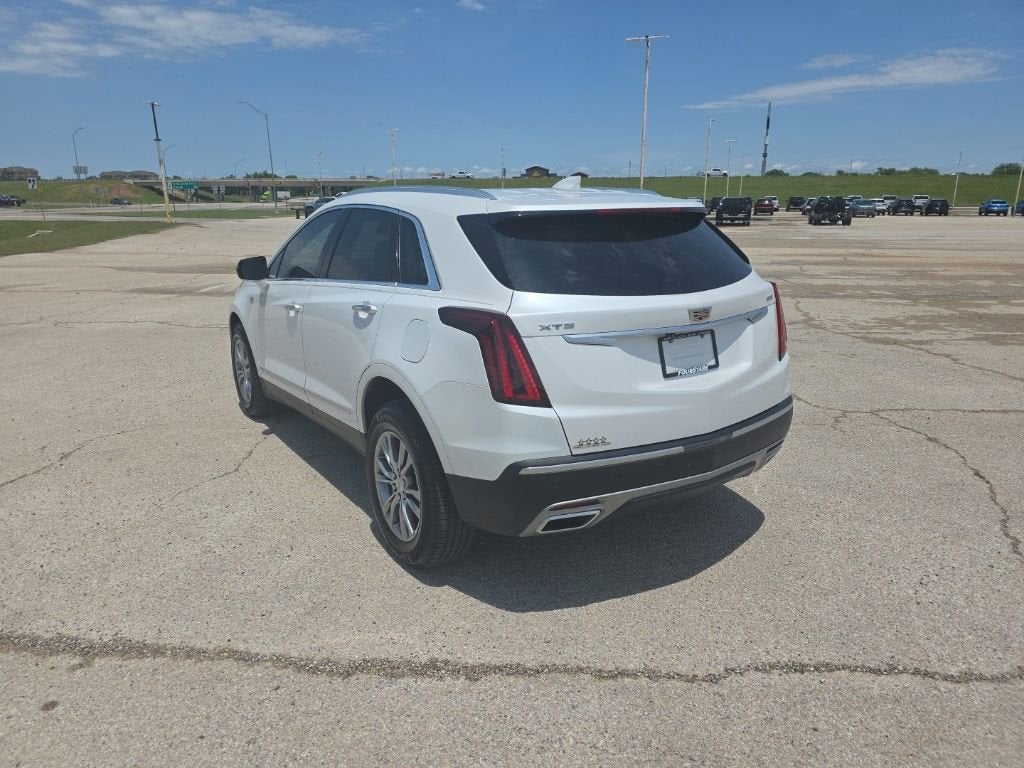 2022 Cadillac XT5 Premium Luxury
