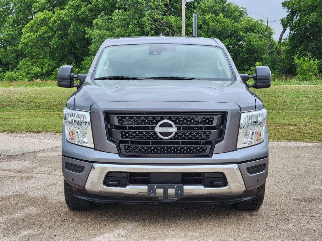 2024 Nissan Titan SV