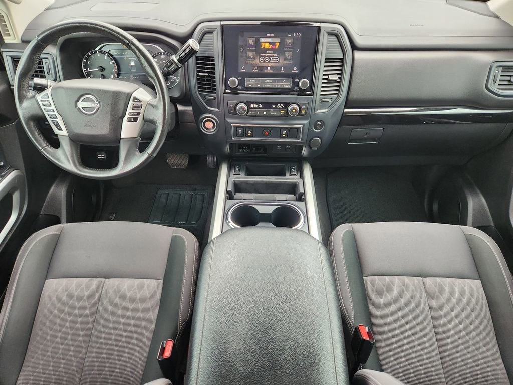 2024 Nissan Titan SV