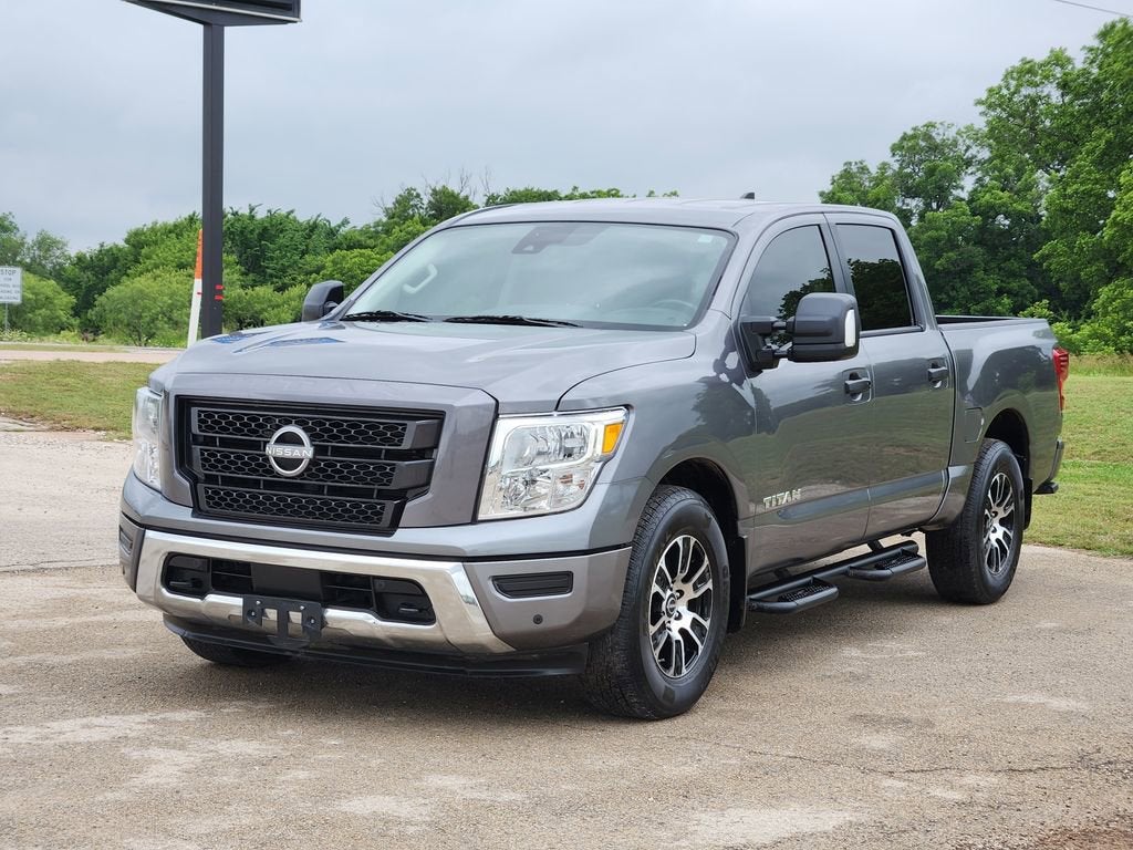 2024 Nissan Titan SV