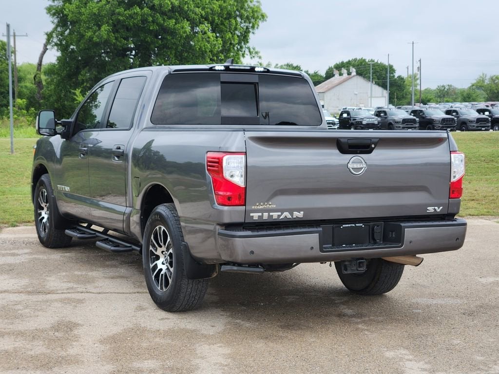 2024 Nissan Titan SV