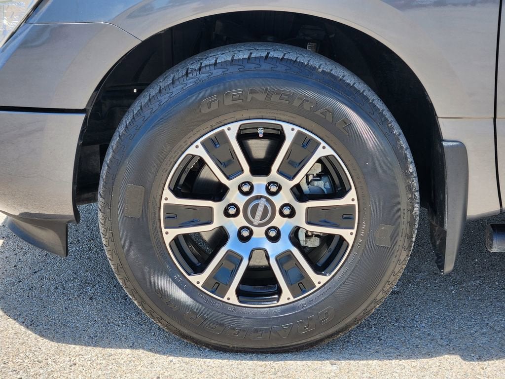 2024 Nissan Titan SV