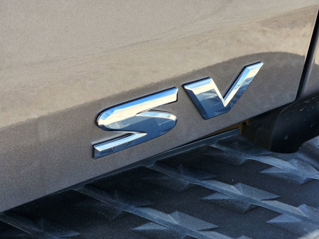 2024 Nissan Titan SV