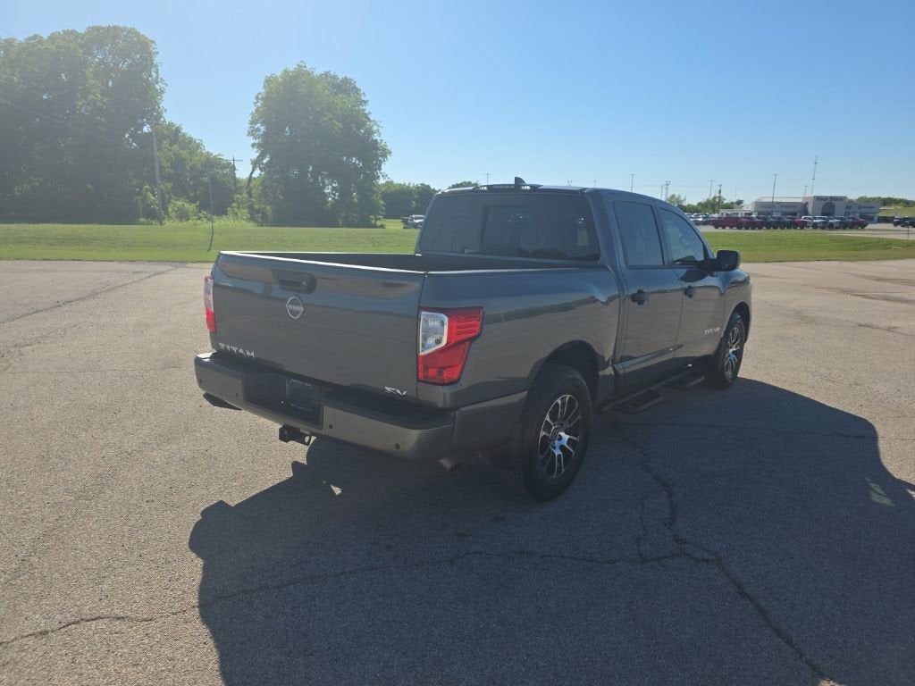 2024 Nissan Titan SV