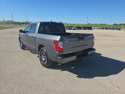 2024 Nissan Titan SV