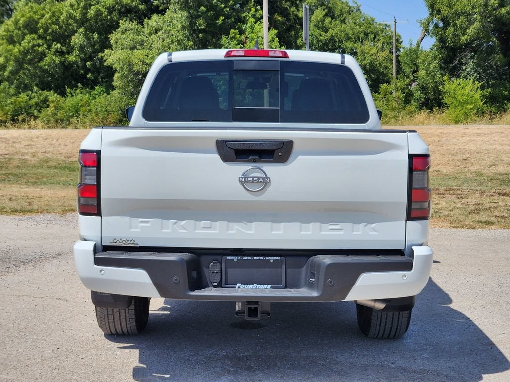 2025 Nissan Frontier SV