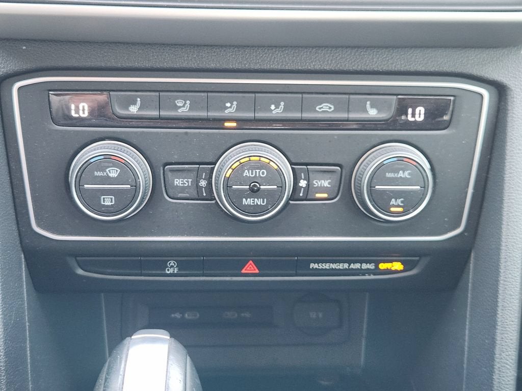 2021 Volkswagen Atlas 3.6L V6 SE w/Technology