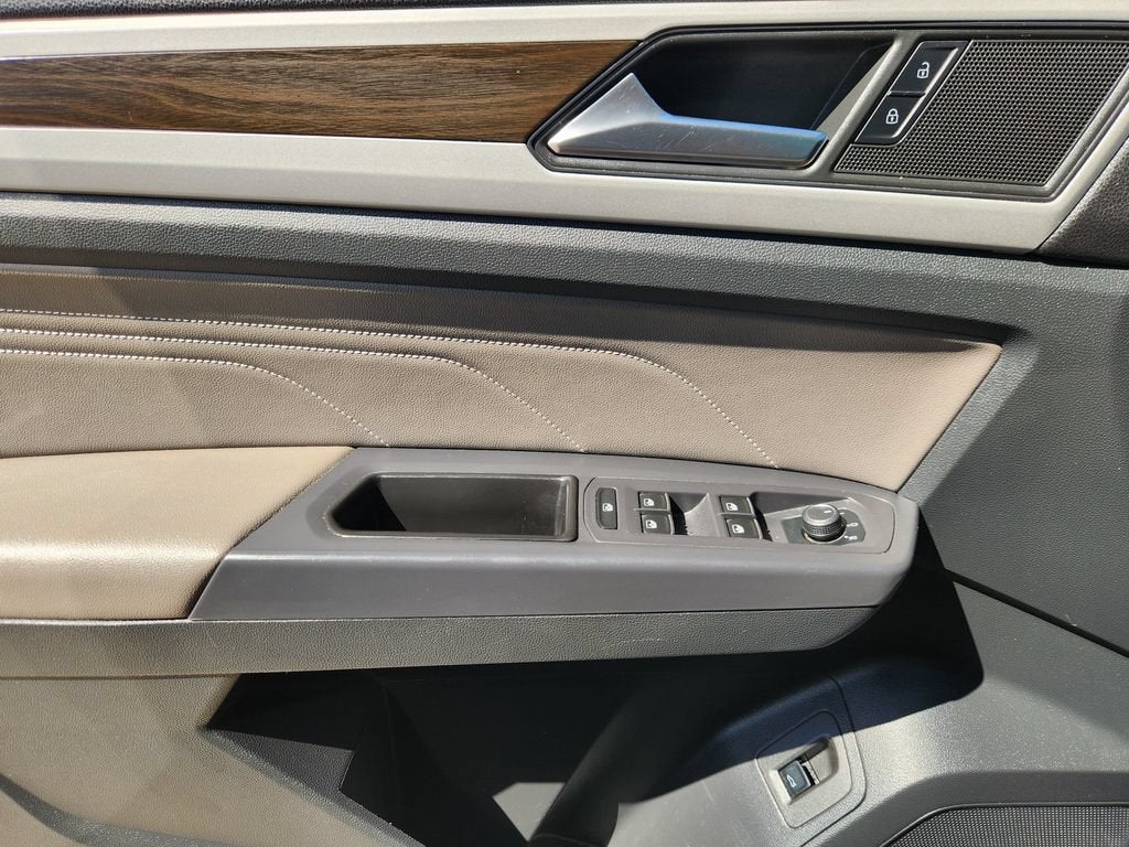 2021 Volkswagen Atlas 3.6L V6 SE w/Technology