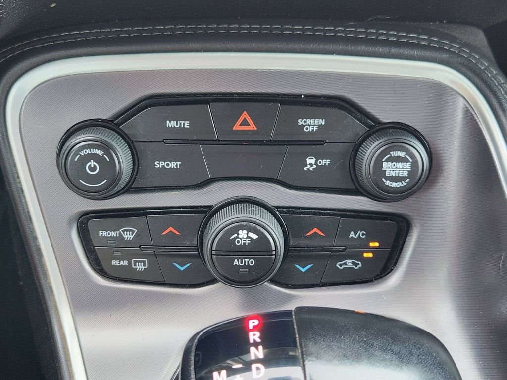 2019 Dodge Challenger SXT