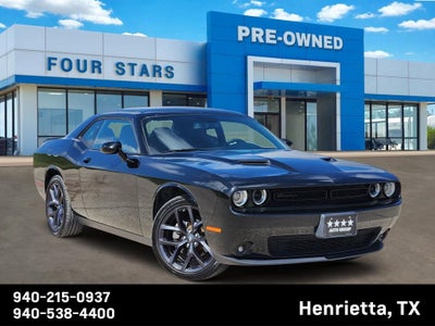 2022 Dodge Challenger SXT