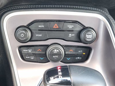 2022 Dodge Challenger SXT