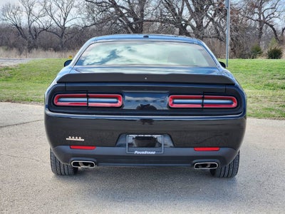 2022 Dodge Challenger SXT