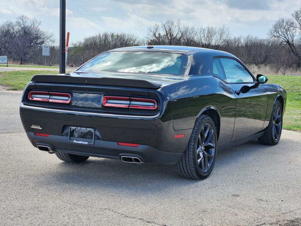 2022 Dodge Challenger SXT