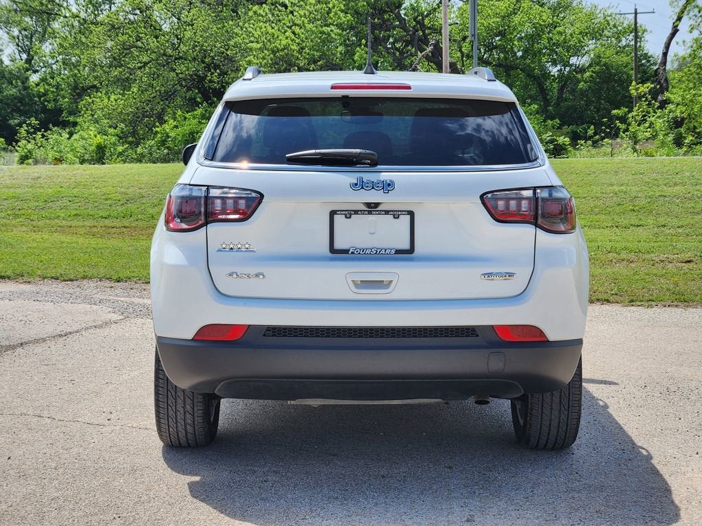 2022 Jeep Compass Latitude Lux
