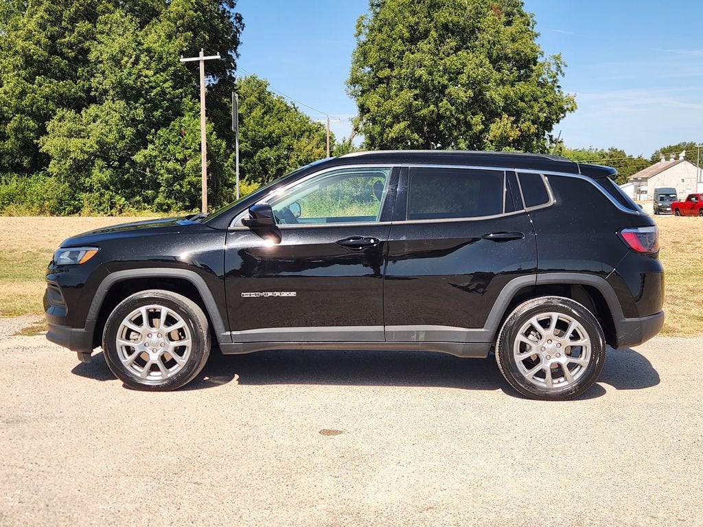 2022 Jeep Compass Latitude Lux