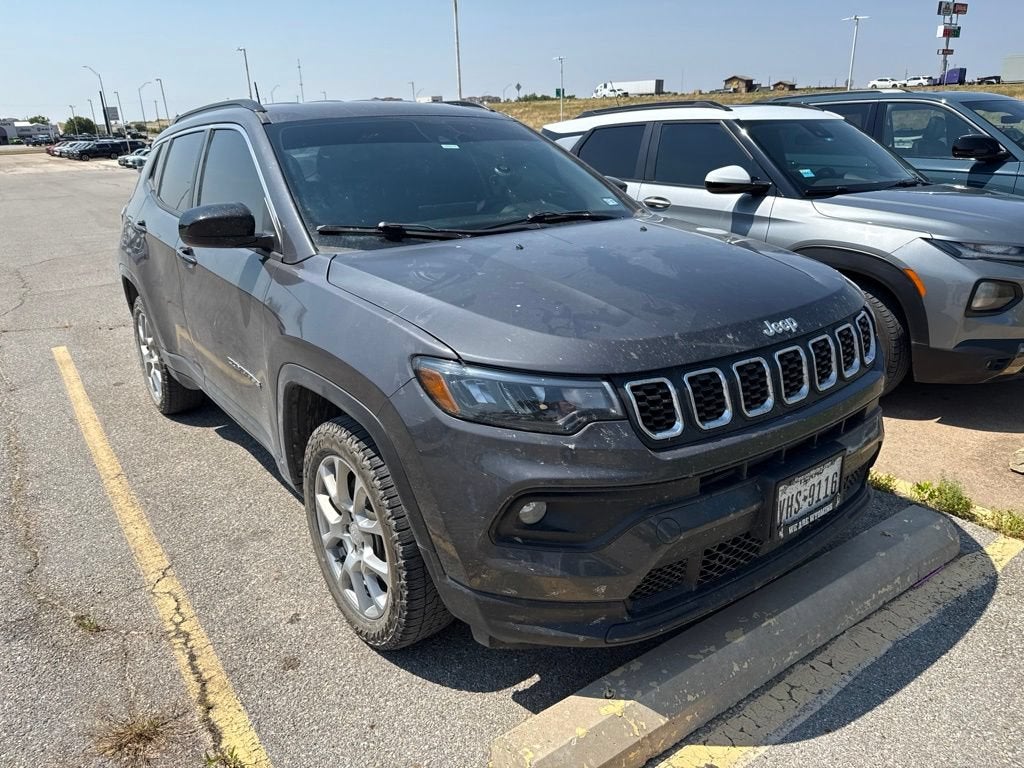 2024 Jeep Compass Latitude Lux