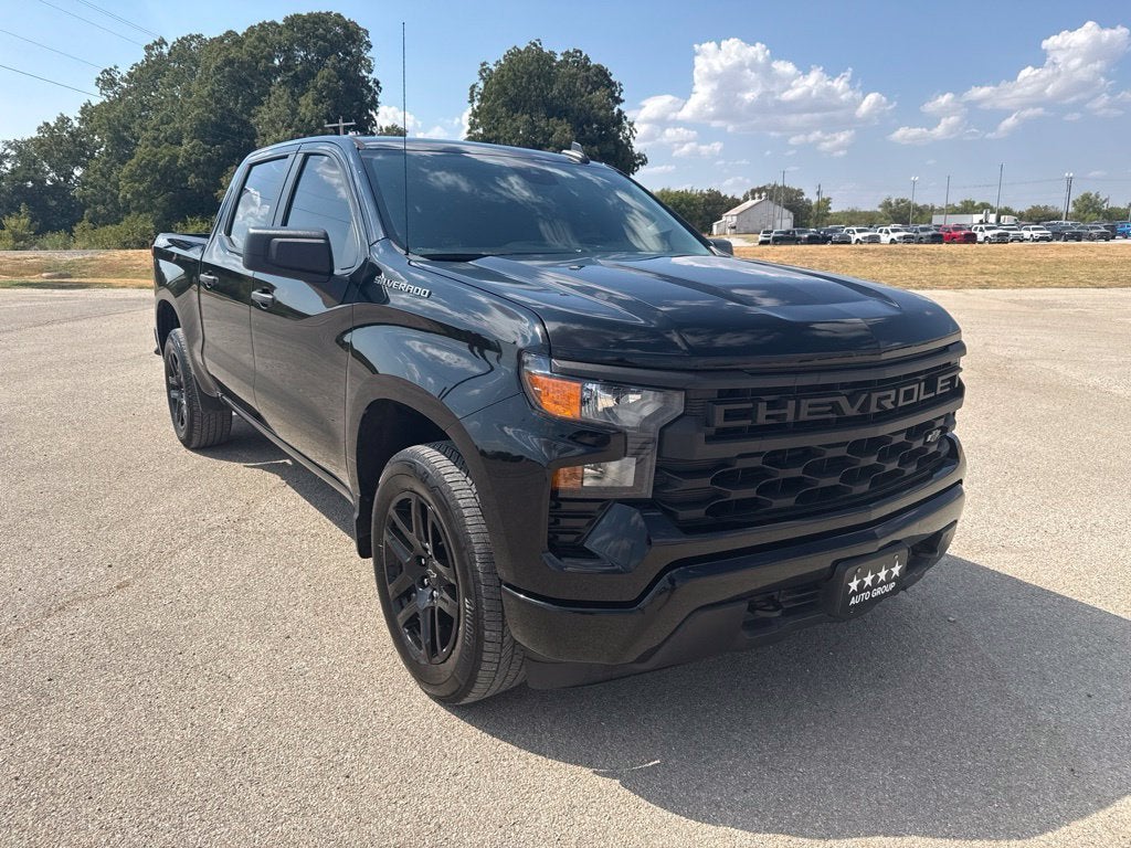2023 Chevrolet Silverado 1500 Custom