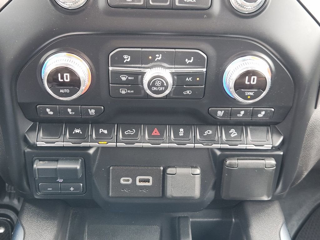 2022 GMC Sierra 1500 Limited AT4