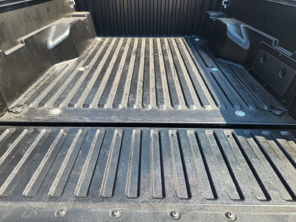 2022 Toyota Tacoma 2WD SR5