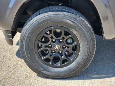 2022 Toyota Tacoma 2WD SR5