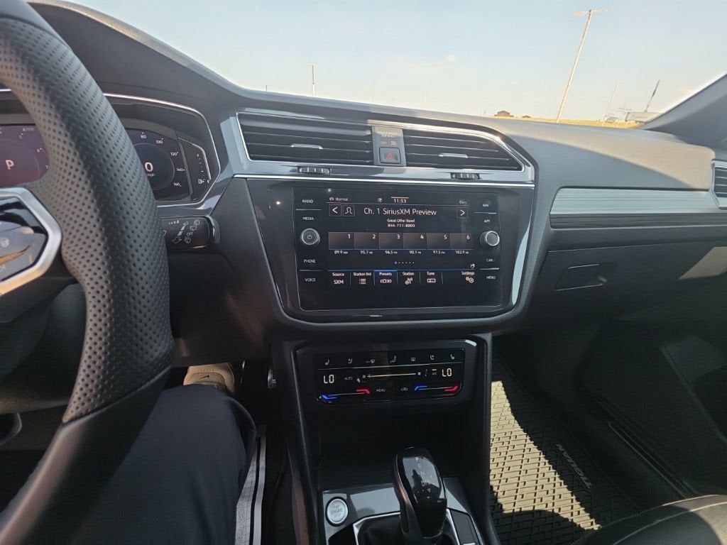2022 Volkswagen Tiguan SEL R-Line